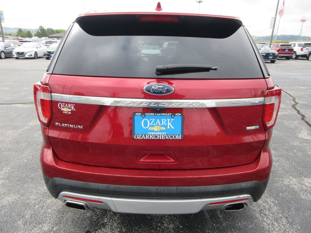 Used 2017 Ford Explorer Platinum SUV