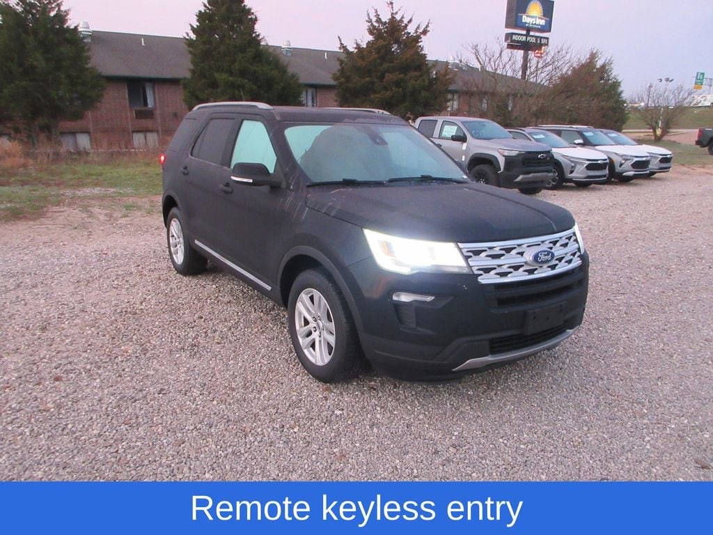 Used 2018 Ford Explorer XLT with VIN 1FM5K8DH2JGC50567 for sale in Ozark, MO