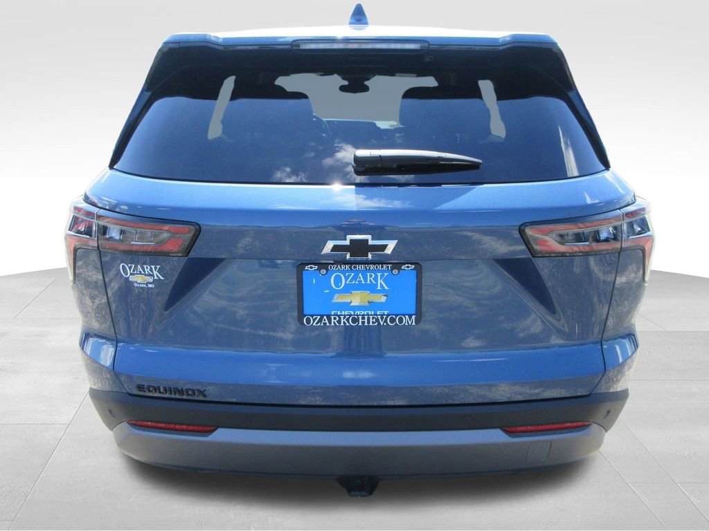 2026 Chevrolet Equinox LT photo 4