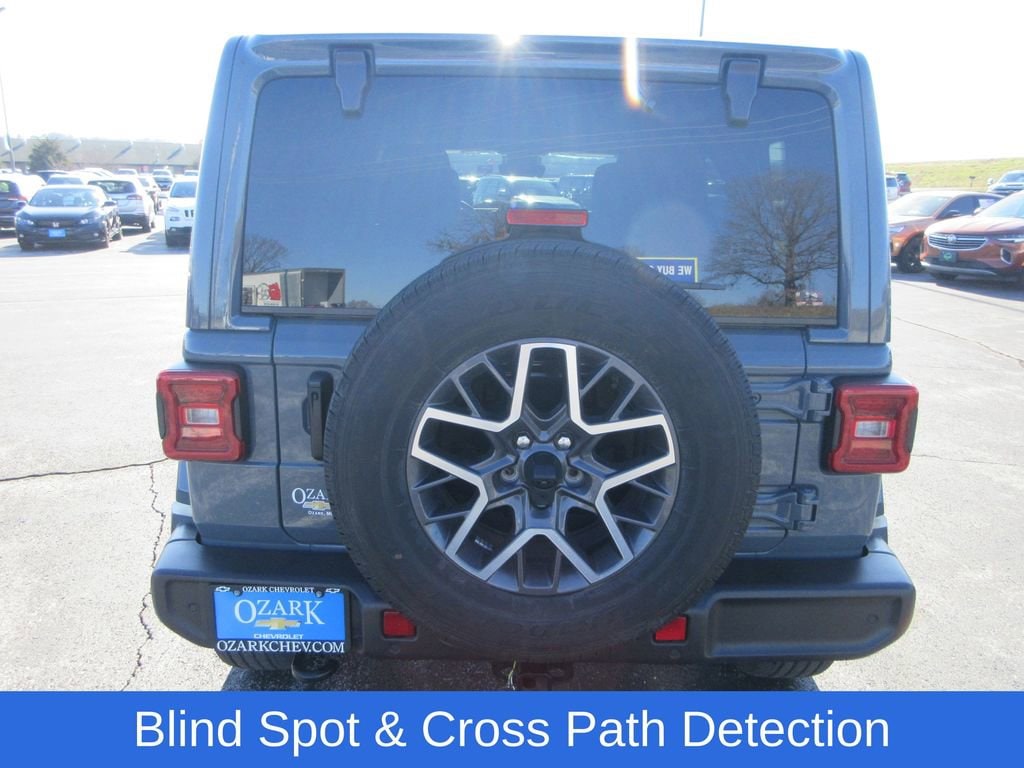 Used 2024 Jeep Wrangler Sahara SUV