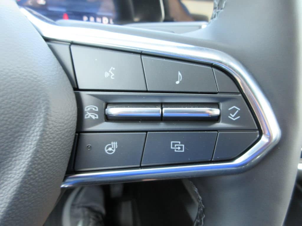 2027 Chevrolet Equinox LT - Photo 24