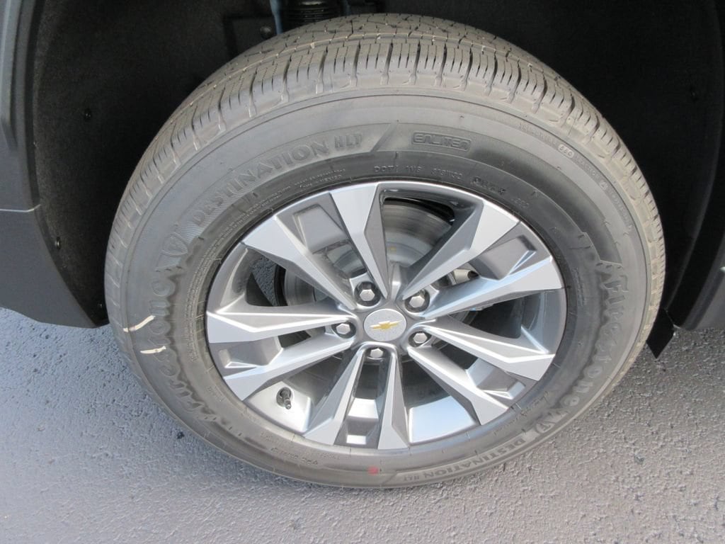 2027 Chevrolet Equinox LT - Photo 9