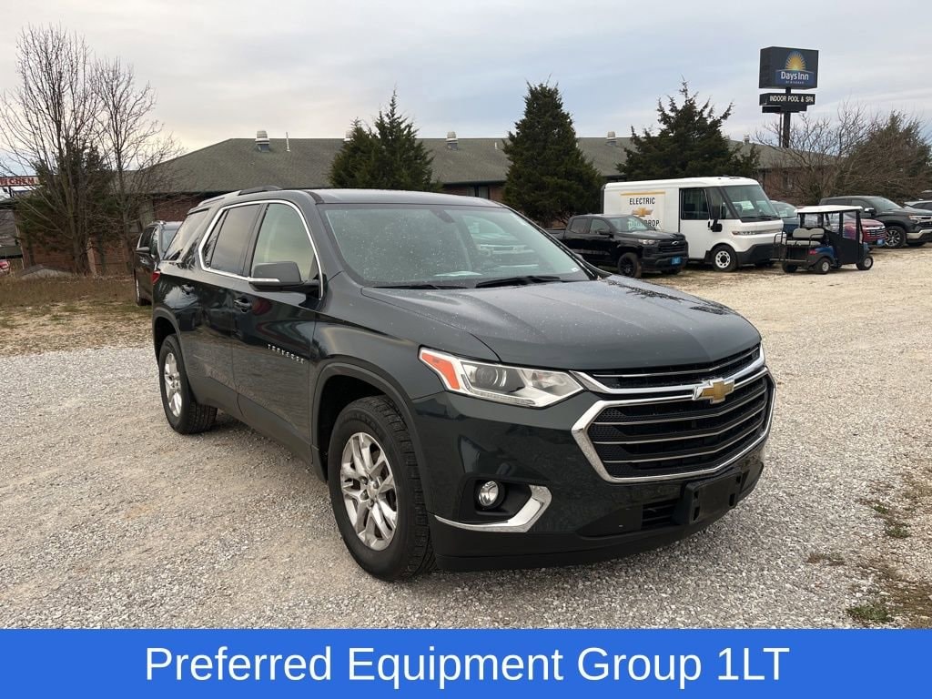 Used 2018 Chevrolet Traverse LT Cloth SUV