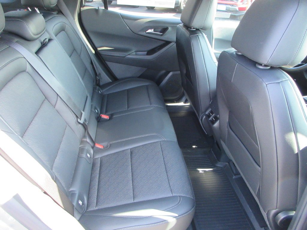 2027 Chevrolet Equinox LT - Photo 17