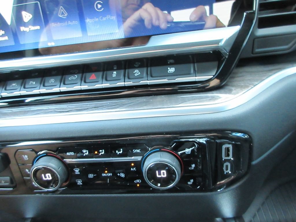 2026 Chevrolet Silverado 1500 LTZ - Photo 34