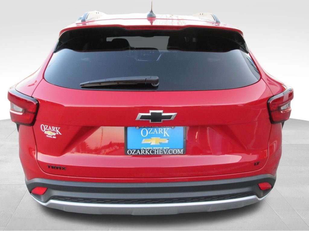 2026 Chevrolet Trax LT - Photo 4