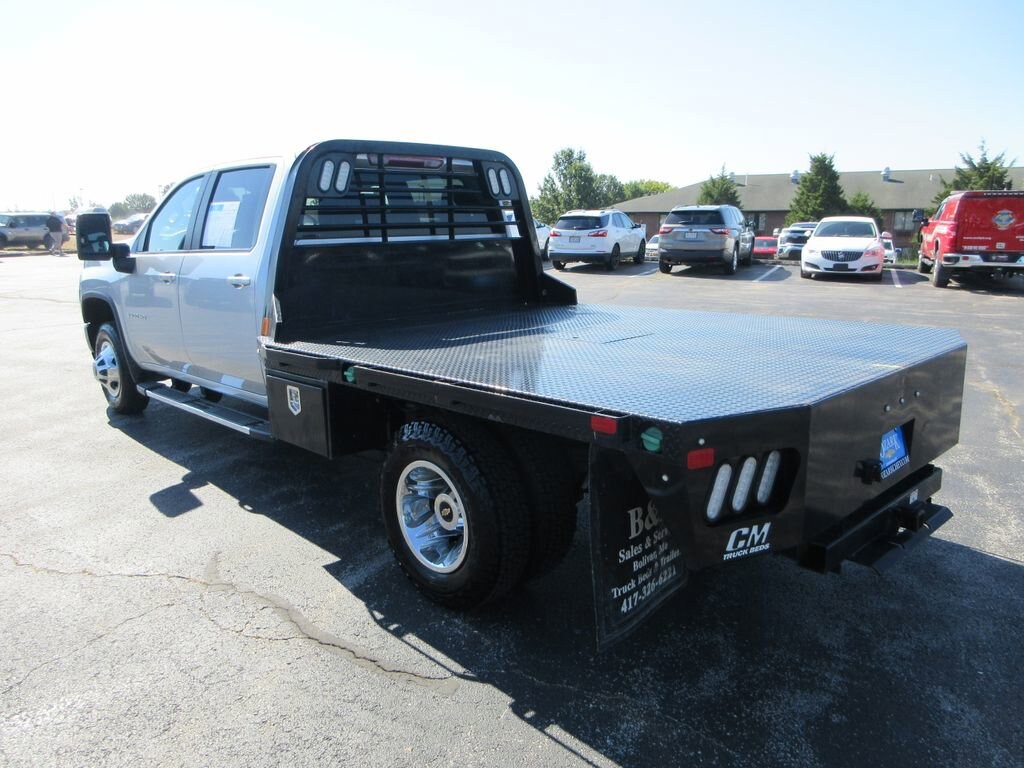 Used 2022 Chevrolet Silverado 3500 HD Chassis Cab LT Truck Crew Cab