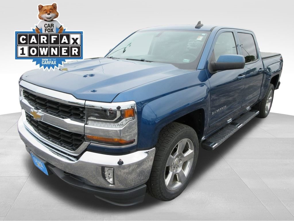 2017 Chevrolet Silverado 1500 LT 4X4 Crew Cab Short Box's photo