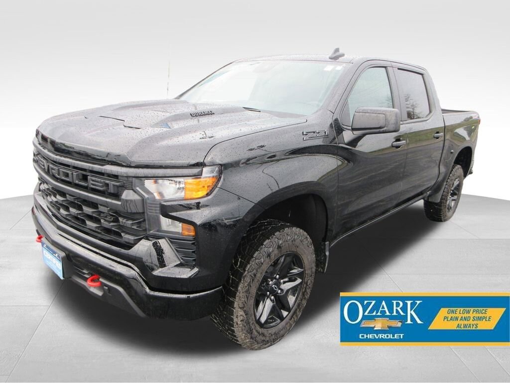 Used 2025 Chevrolet Silverado 1500 Custom Trail Boss Truck Crew Cab