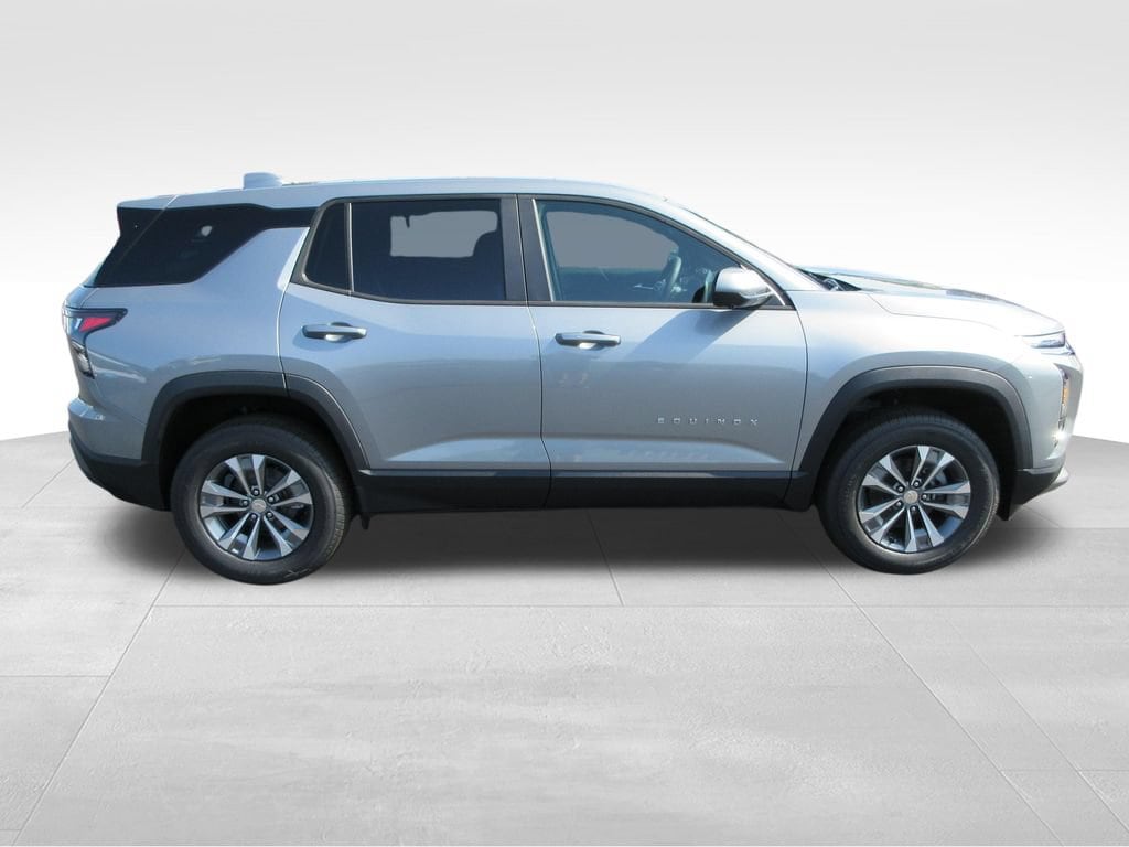 2027 Chevrolet Equinox LT - Photo 6