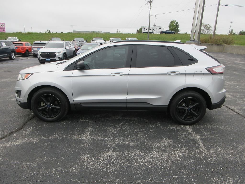 2018 Ford Edge SE photo 2