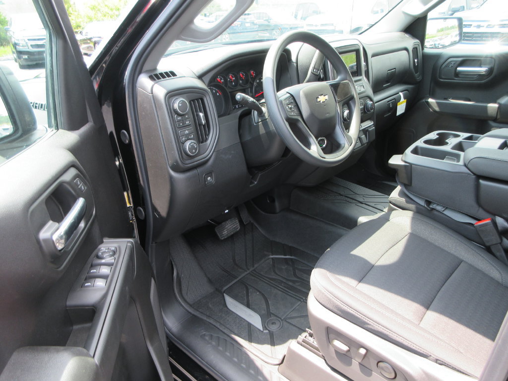 2026 Chevrolet Silverado 1500 Custom - Photo 13