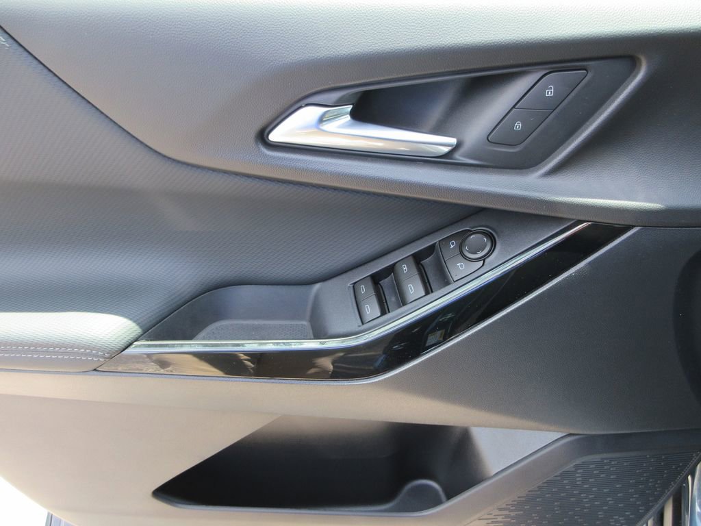 2026 Chevrolet Equinox LT - Photo 20