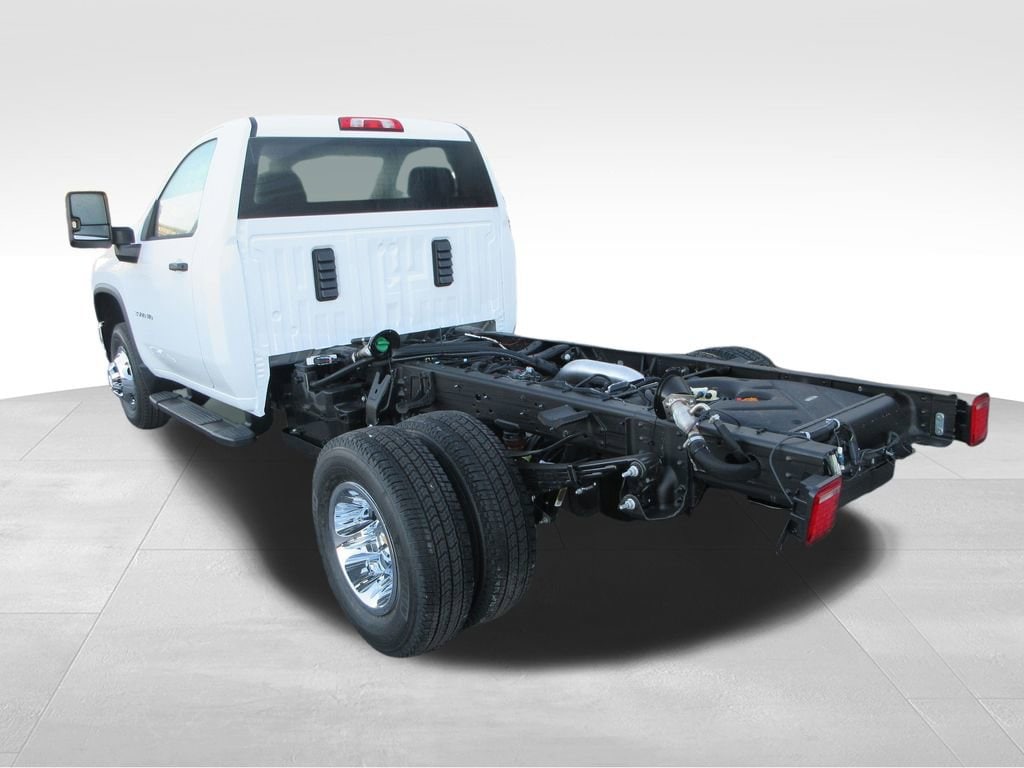 New 2026 Chevrolet Silverado 3500 HD Chassis Cab Work Truck Truck