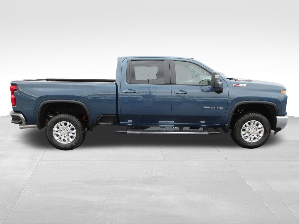 2026 Chevrolet Silverado 3500 HD LT - Photo 7