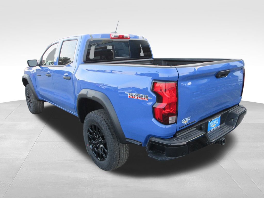 2026 Chevrolet Colorado Trail Boss photo 2