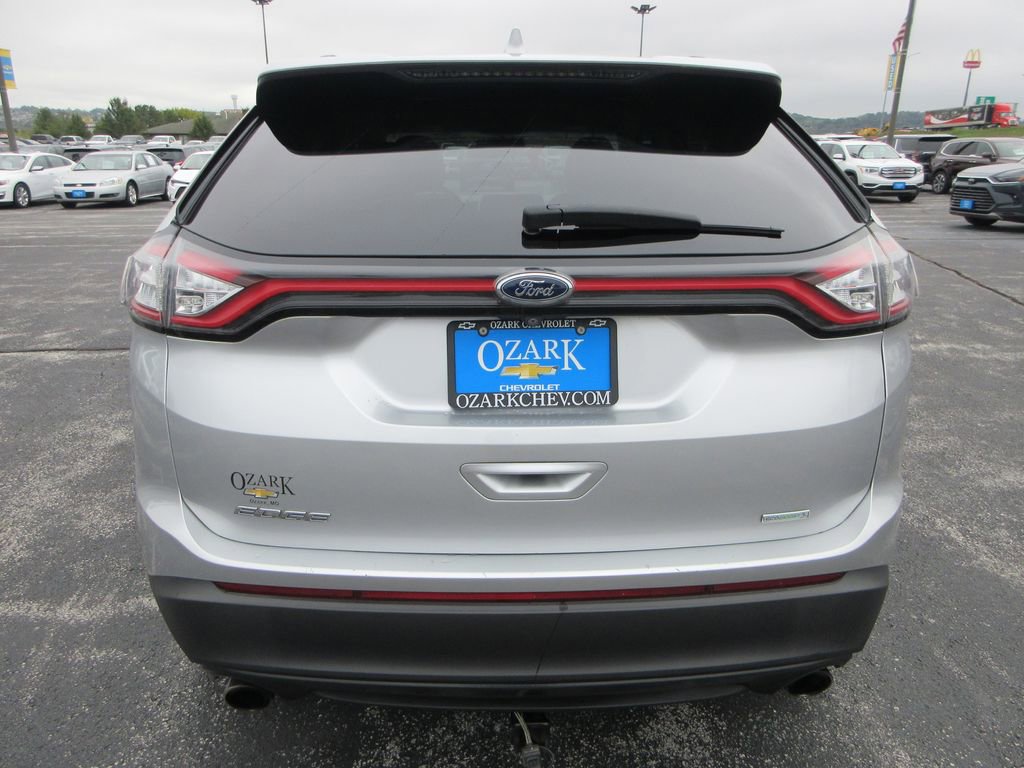 2018 Ford Edge SE photo 4