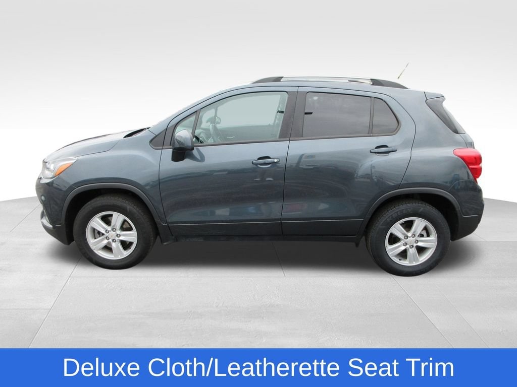 Used 2021 Chevrolet Trax LT with VIN KL7CJPSB6MB326748 for sale in Ozark, MO