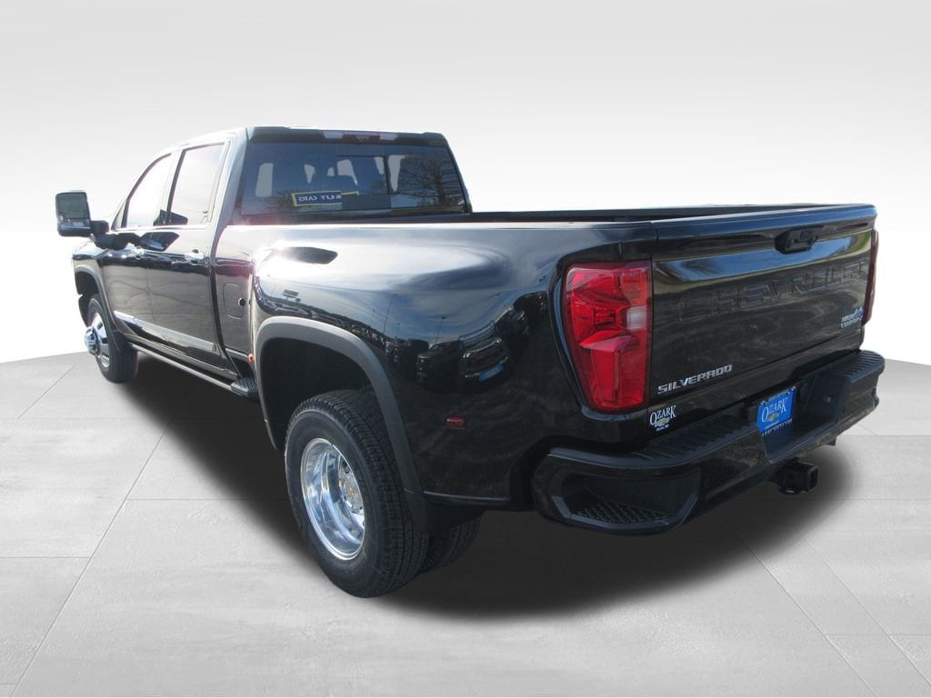 2026 Chevrolet Silverado 3500 HD High Country - Photo 3