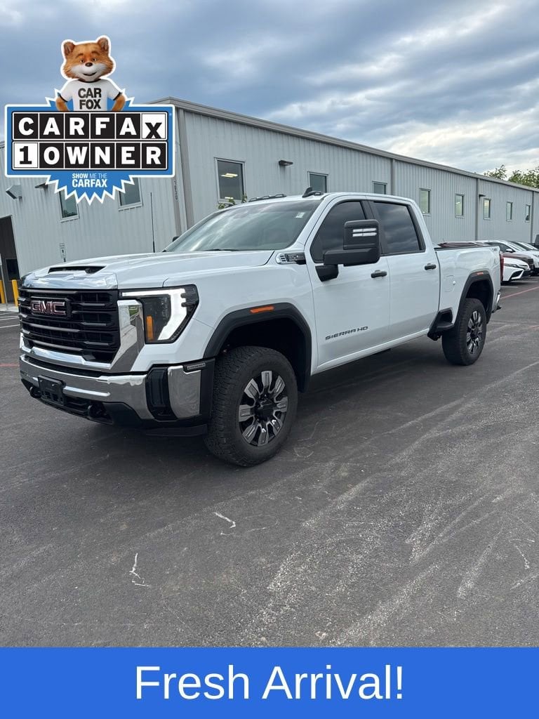 2026 GMC Sierra 4WD Crew Cab Standard Box Pro's photo