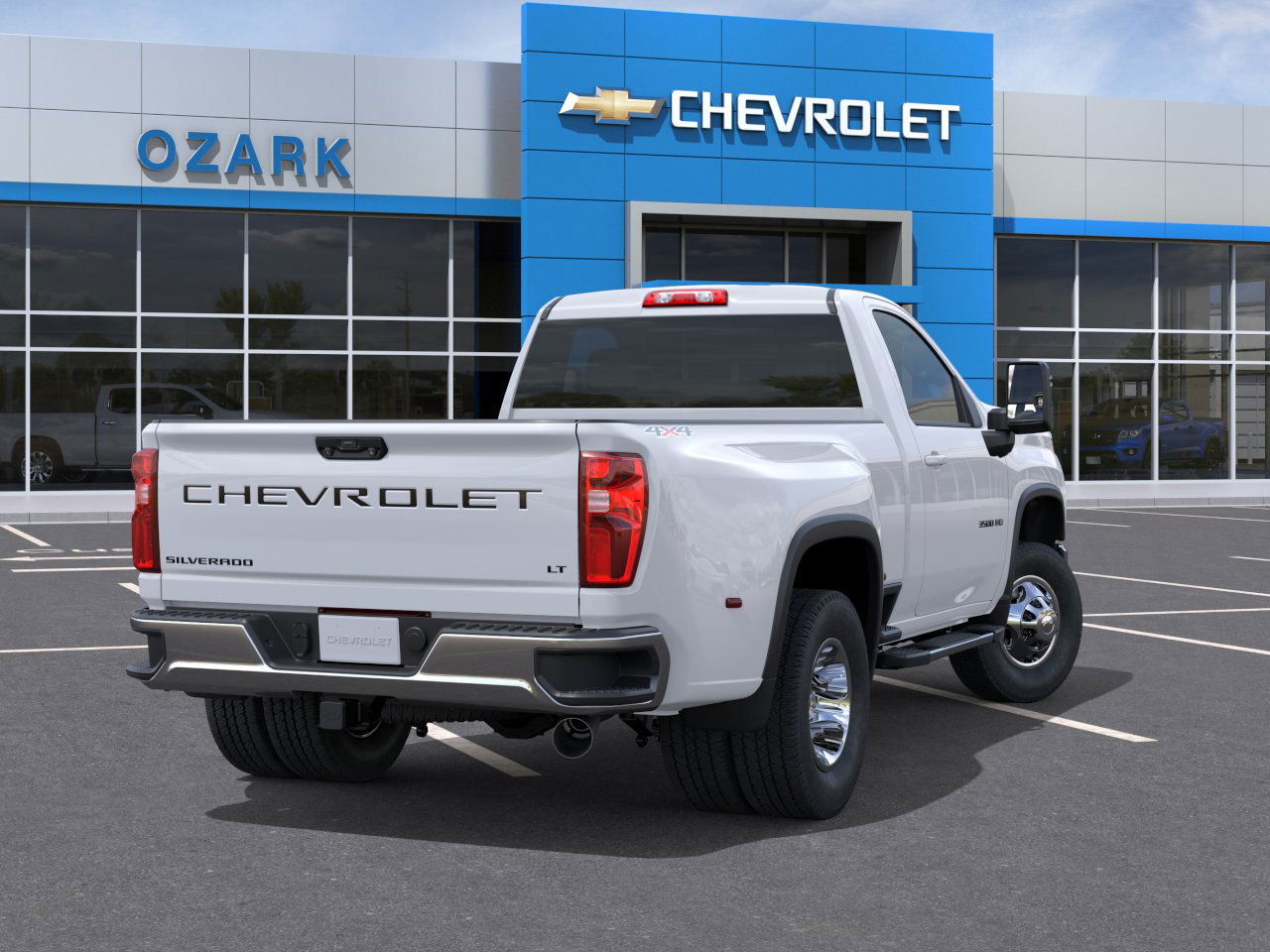 2026 Chevrolet Silverado 3500HD LT photo 4