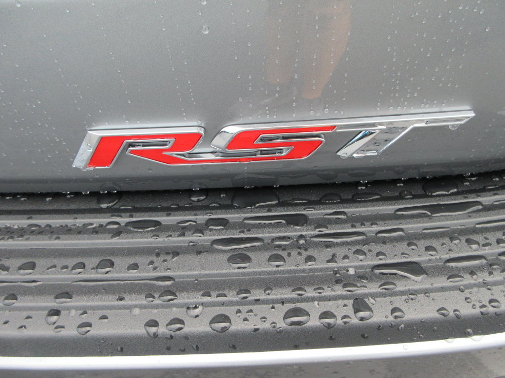 2026 Chevrolet Suburban RST - Photo 11