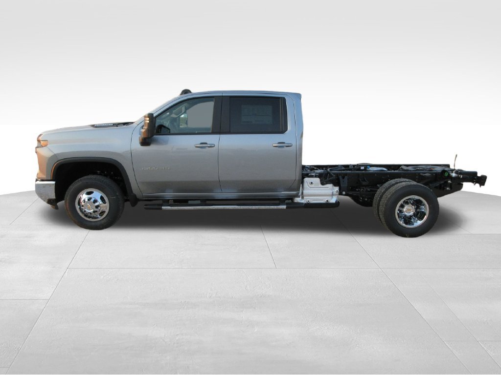 New 2026 Chevrolet Silverado 3500 HD Chassis Cab LT Truck