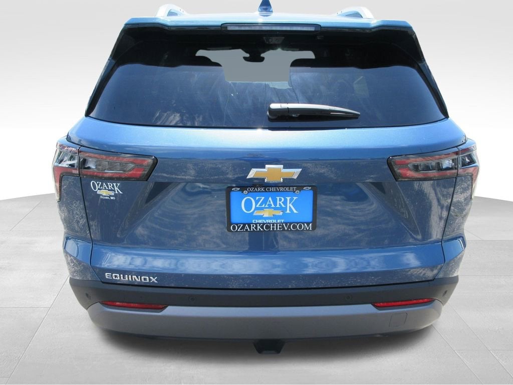 2026 Chevrolet Equinox LT - Photo 4