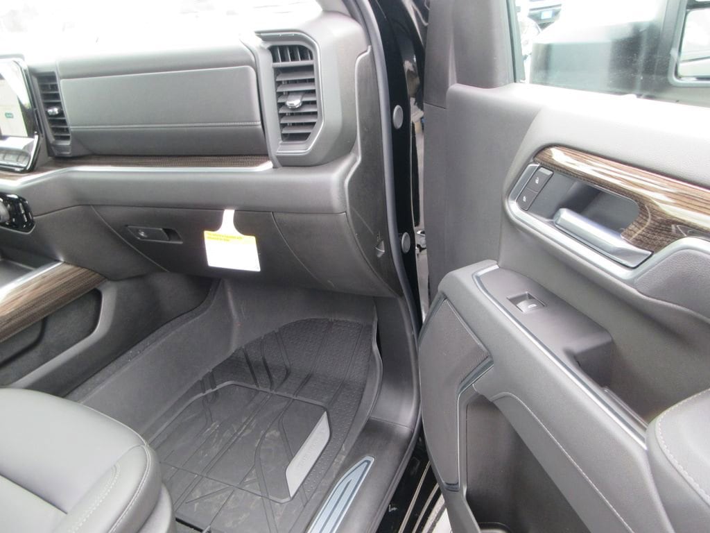 2026 Chevrolet Silverado 3500 HD LT - Photo 21