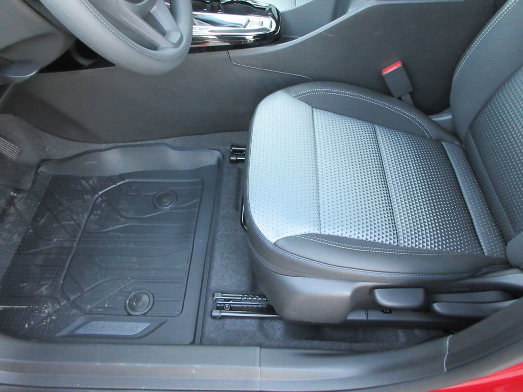 2026 Chevrolet Trax LT - Photo 20