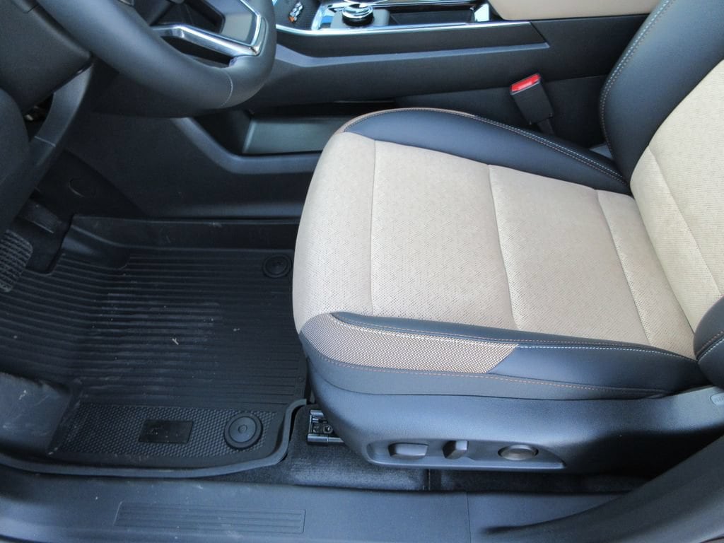 2027 Chevrolet Equinox ACTIV - Photo 21