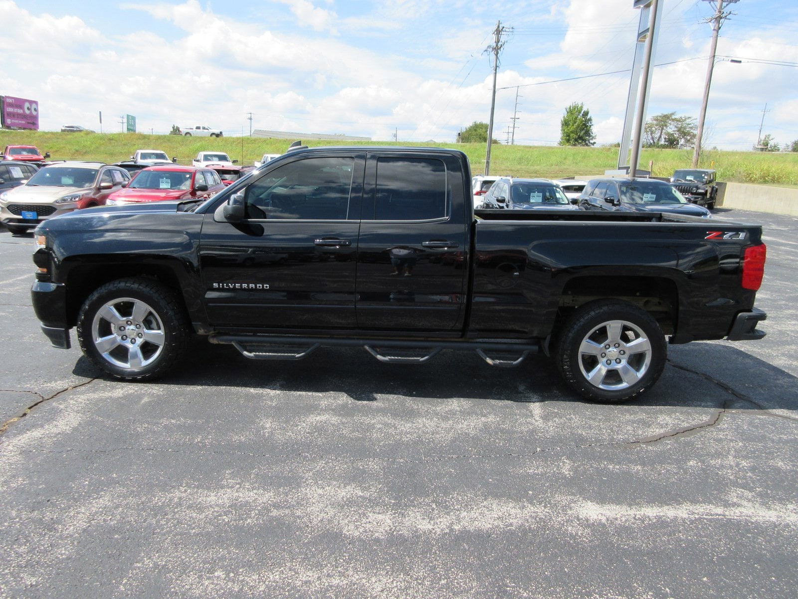 Used 2018 Chevrolet Silverado 1500 LT with VIN 1GCVKREC2JZ179338 for sale in Ozark, MO