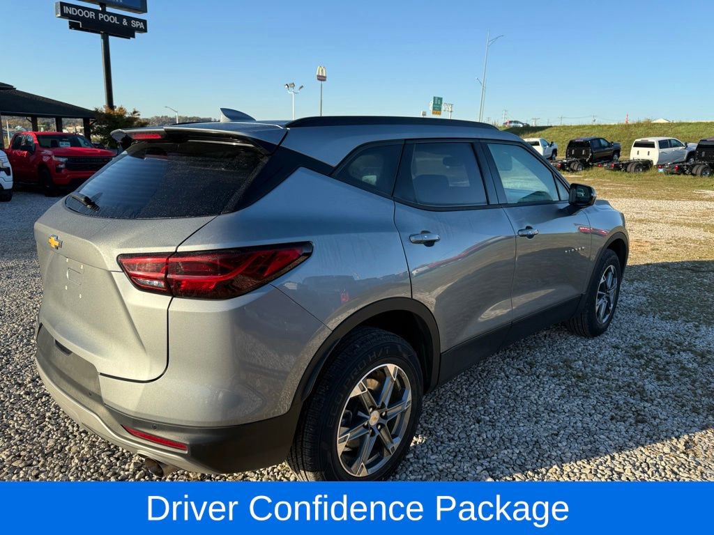 2024 Chevrolet Blazer 3LT photo 3