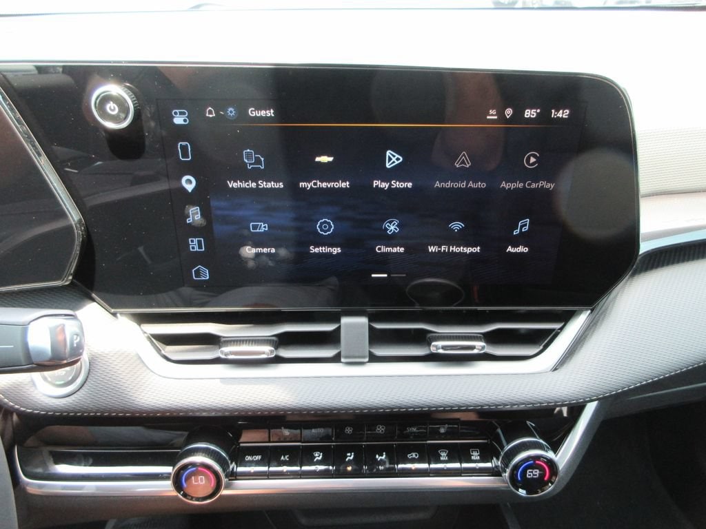 2027 Chevrolet Equinox LT - Photo 32