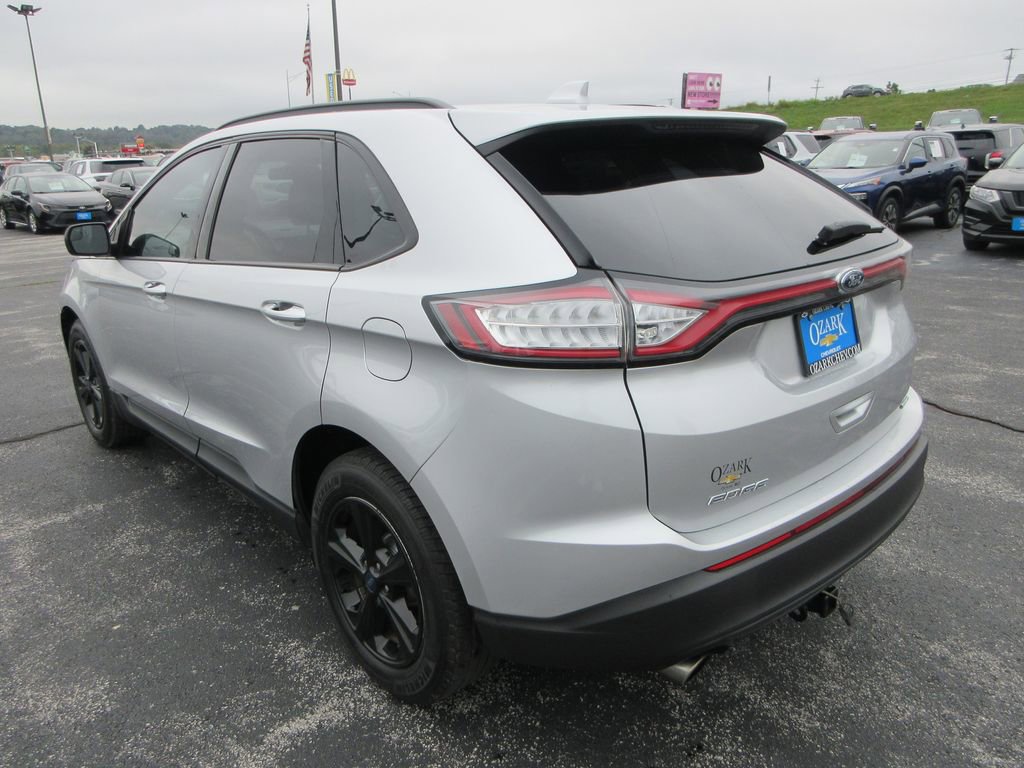 2018 Ford Edge SE photo 3