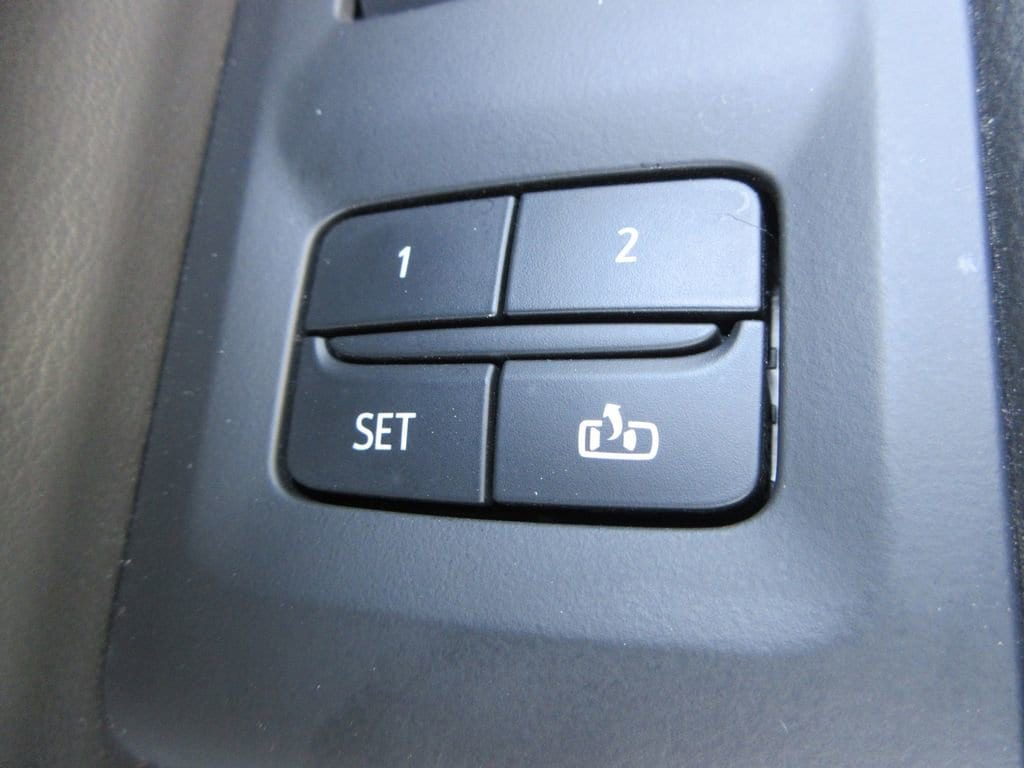 2024 Chevrolet Suburban Z71 - Photo 24