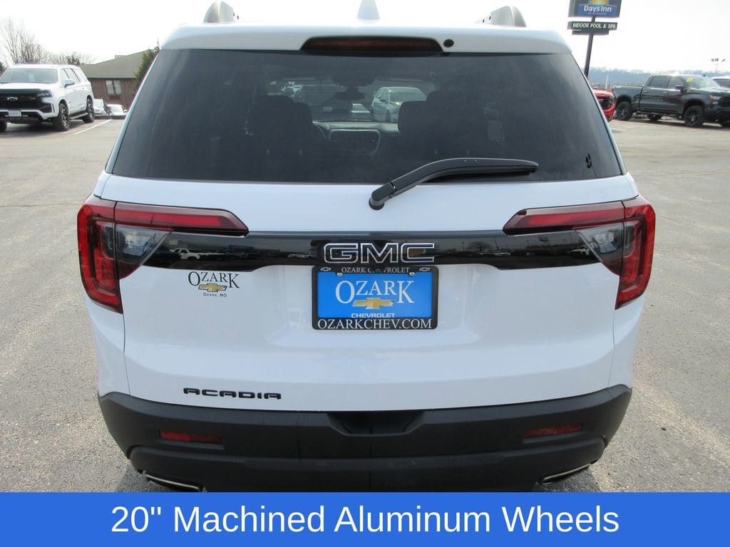 Used 2023 GMC Acadia SLE SUV