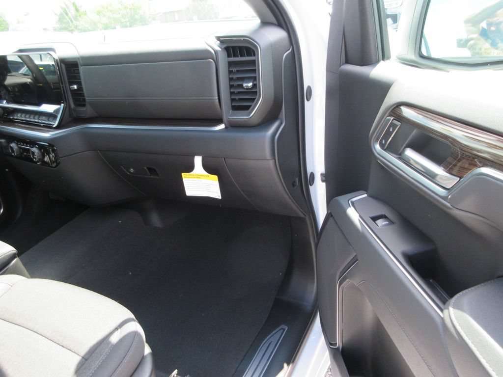 2026 Chevrolet Silverado 1500 LT - Photo 19