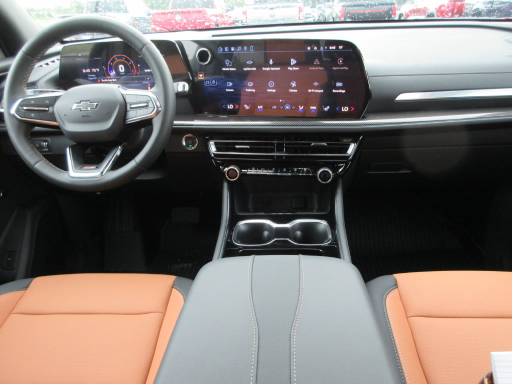 2027 Chevrolet Traverse Z71 - Photo 17