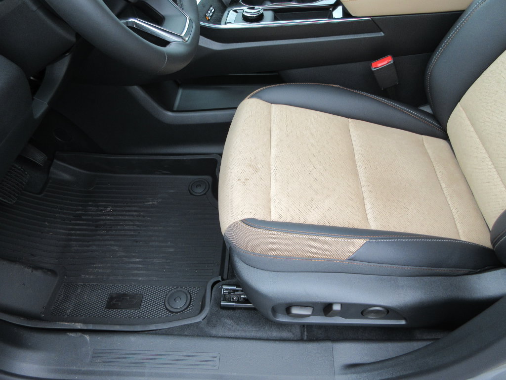2027 Chevrolet Equinox ACTIV - Photo 22