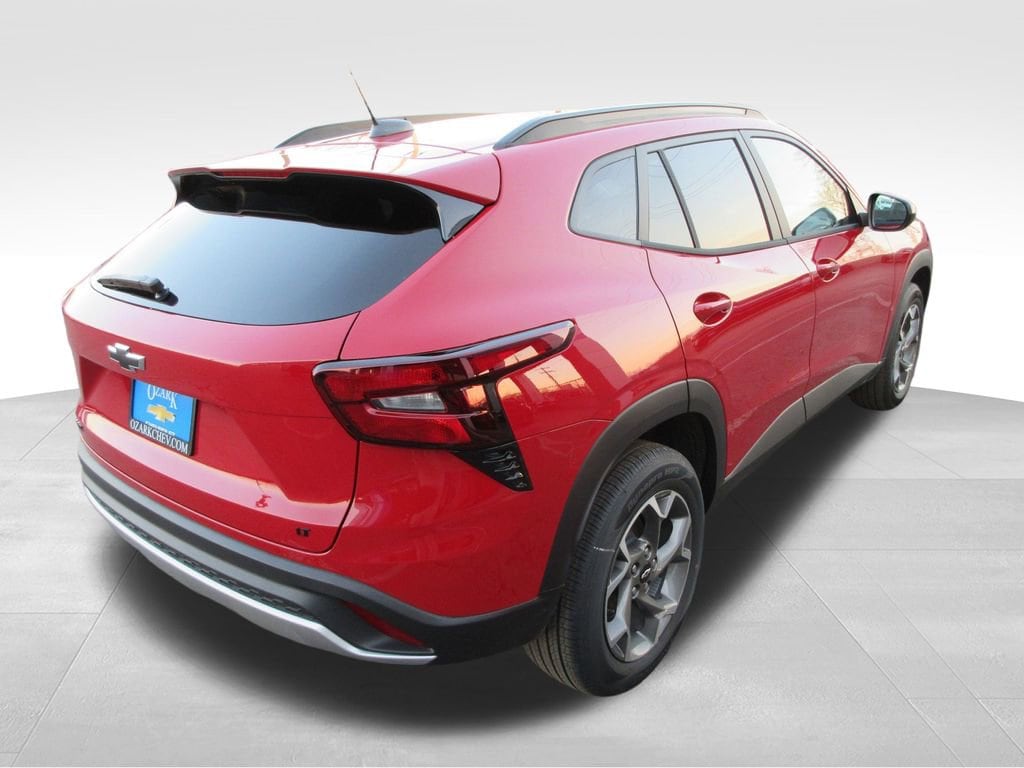 2026 Chevrolet Trax LT - Photo 5