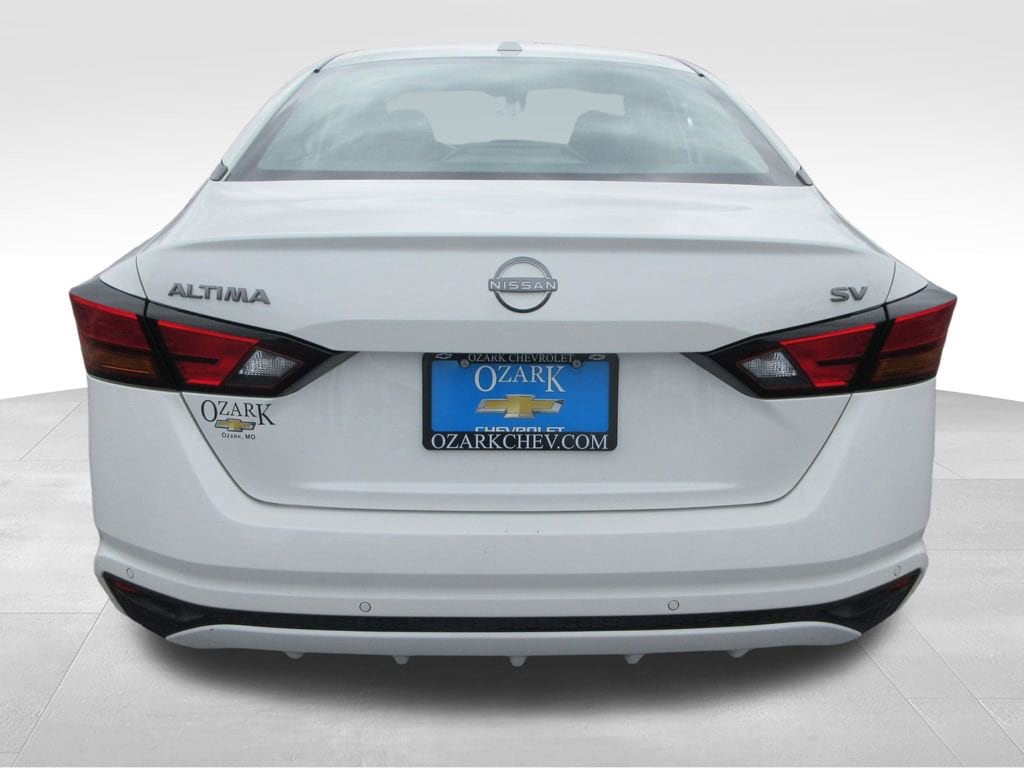 Used 2024 Nissan Altima 2.5 SV Sedan
