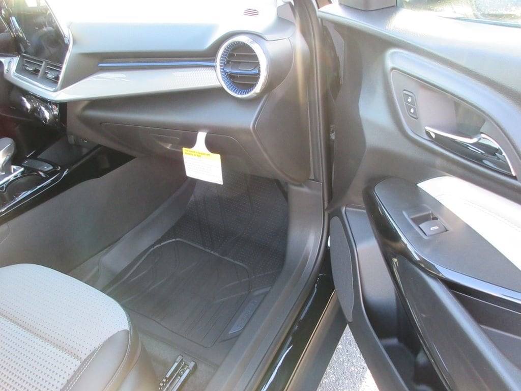 2026 Chevrolet Trax LT - Photo 18