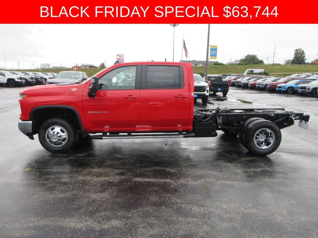 New 2026 Chevrolet Silverado 3500 HD Chassis Cab LT Truck