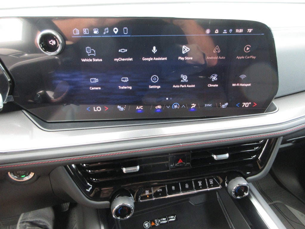 2026 Chevrolet Suburban RST - Photo 33