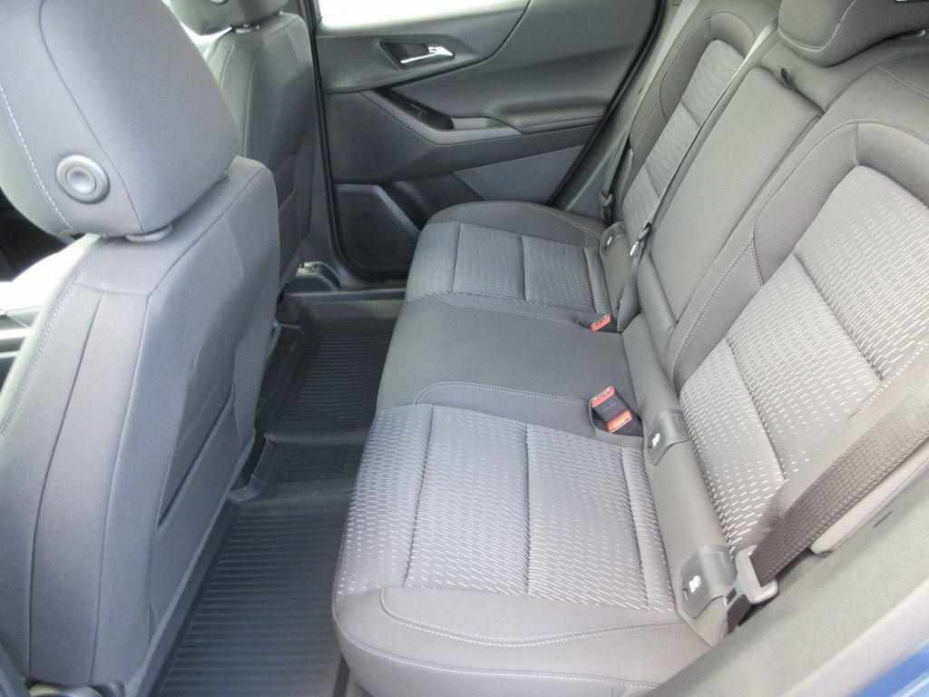2027 Chevrolet Equinox LT - Photo 12