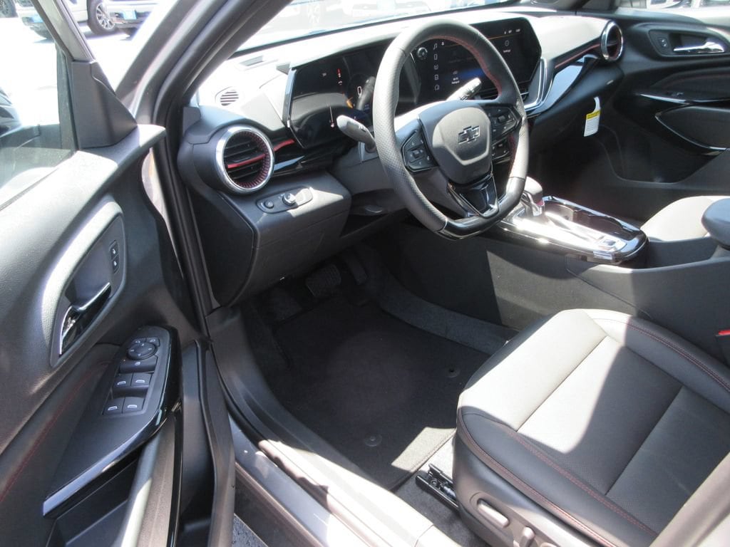 2026 Chevrolet Trax RS - Photo 12