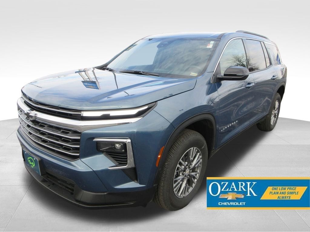 2025 Chevrolet Traverse LT's photo