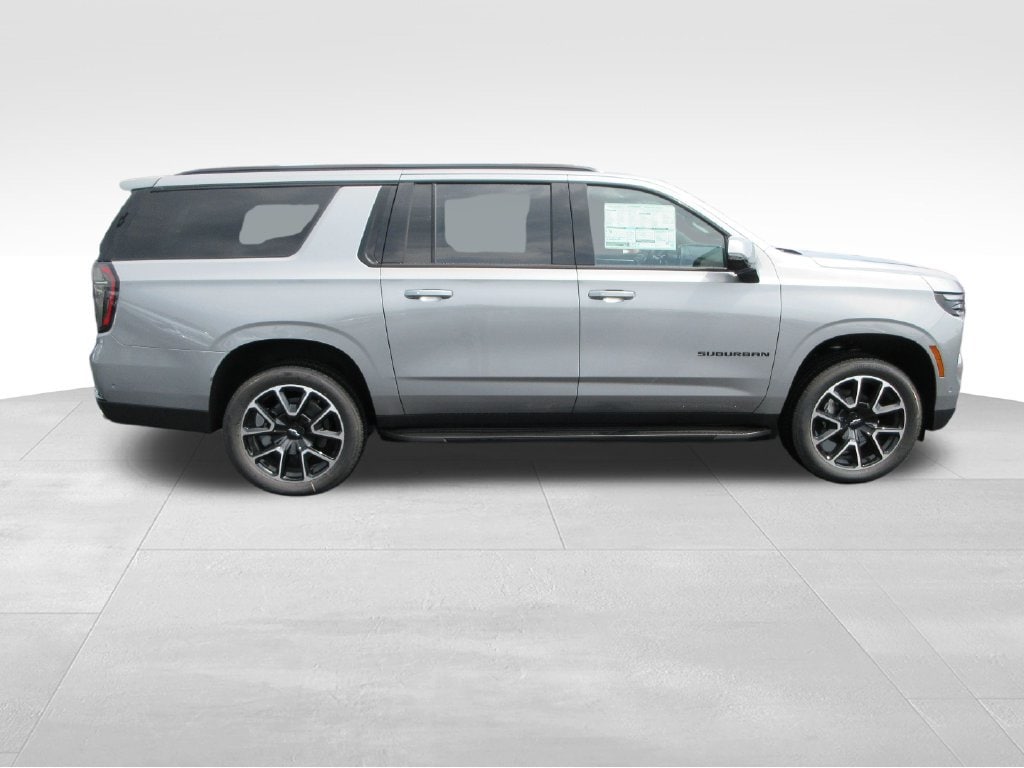 2026 Chevrolet Suburban RST - Photo 7