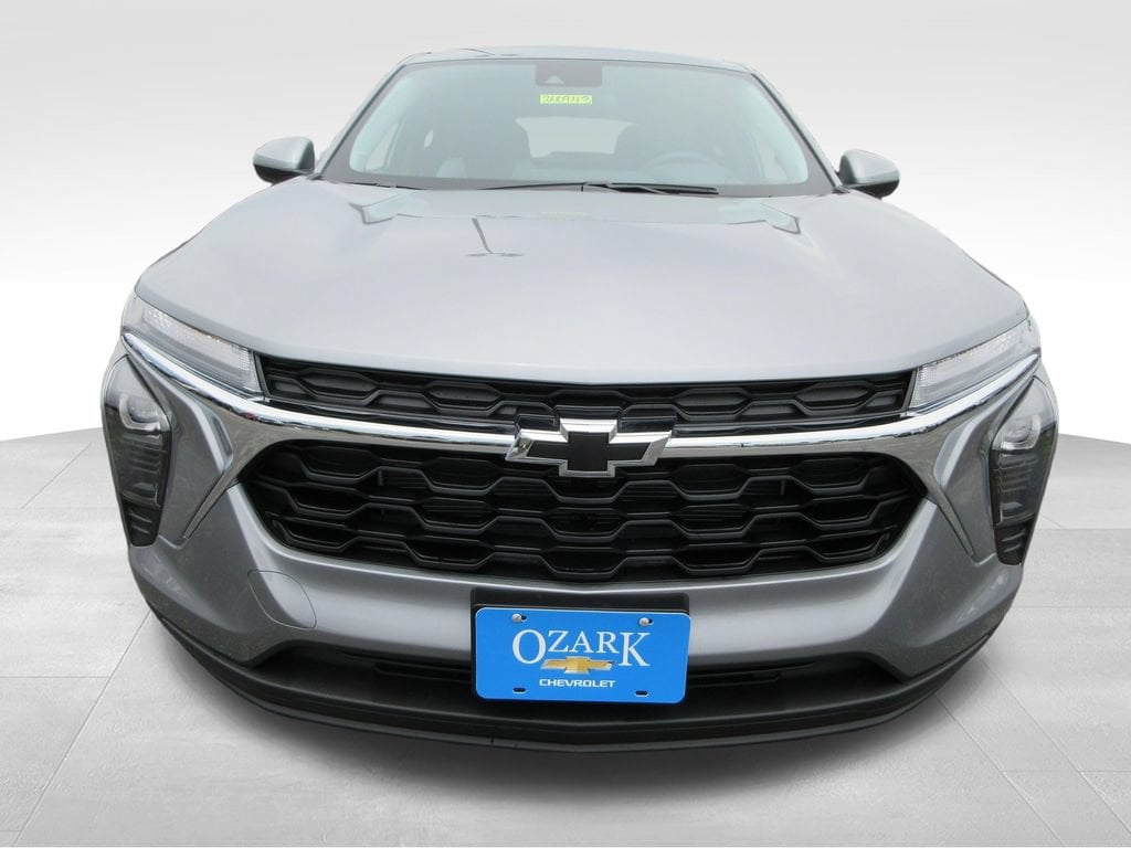 2026 Chevrolet Trax LS - Photo 8